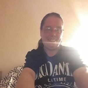 Meet your Posher, Connie